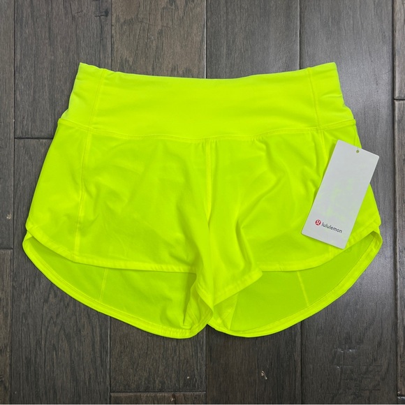 Lululemon NWT Speed Up Mid-Rise Short 4" Highlight Yellow - Picture 2 of 9